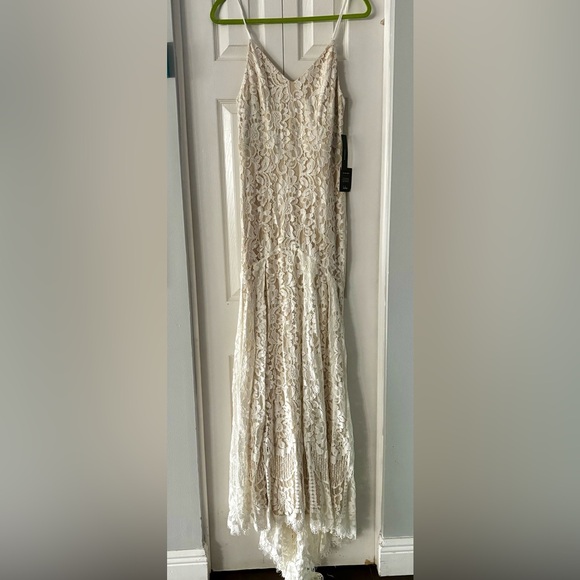 Lulus lace cream dress size M - Picture 1 of 3